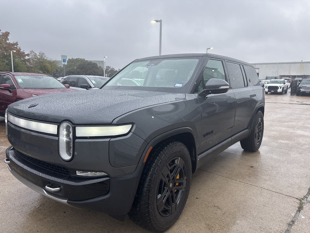 Used 2023 Rivian R1S Adventure w/21 Road Machined Aluminum Wheels SUV