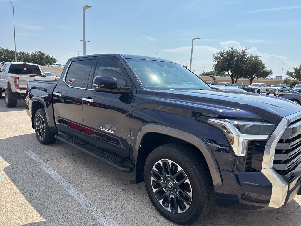 Used 2025 Toyota Tundra Limited w/Power Tilt/Slide Panoramic Sunroof Truck CrewMax