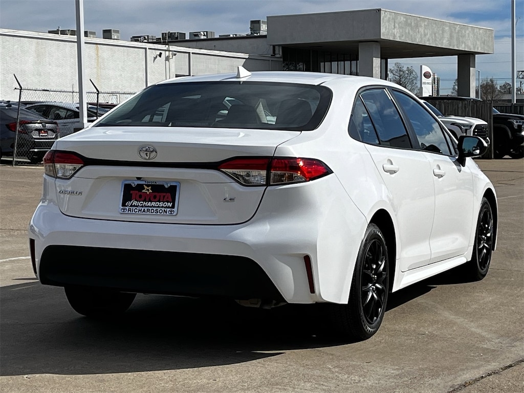 Used 2024 Toyota Corolla LE w/Radio: 8-Inch Toyota Audio Multimedia Sedan