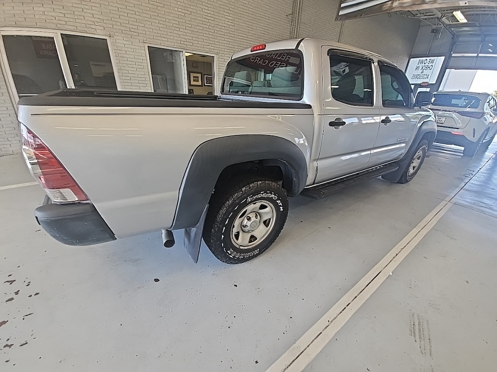 Used 2011 Toyota Tacoma Prerunner w/Super LOW-Miles Truck Double Cab