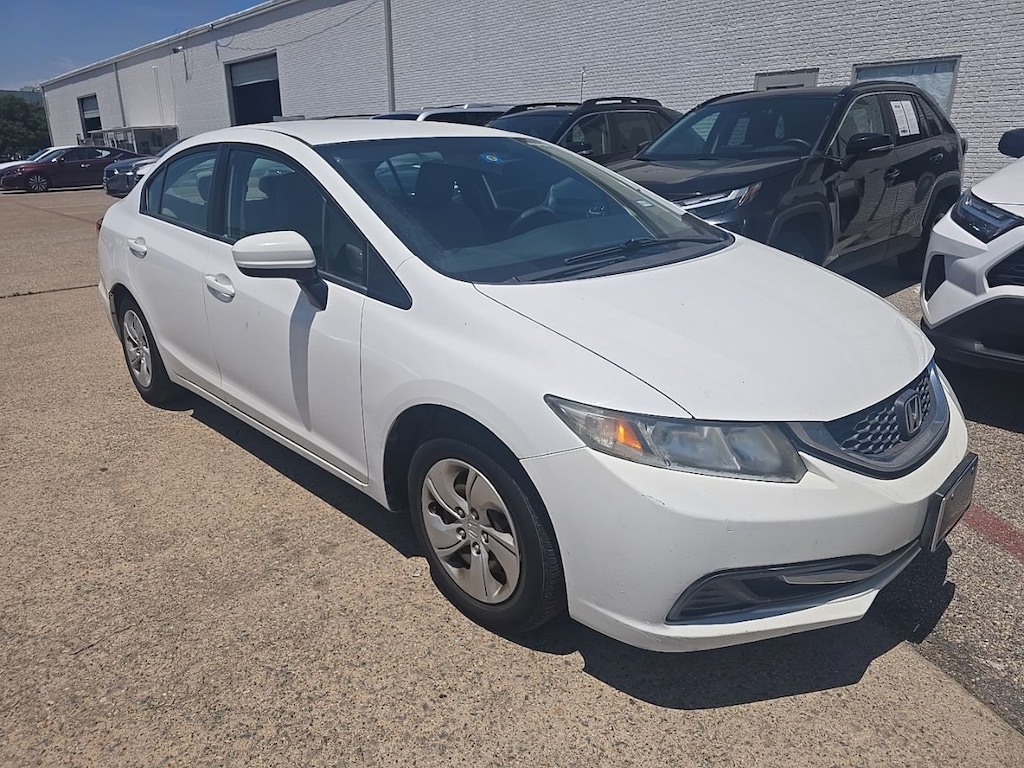Used 2014 Honda Civic LX w/160-Watt AM/FM/CD Audio System Sedan