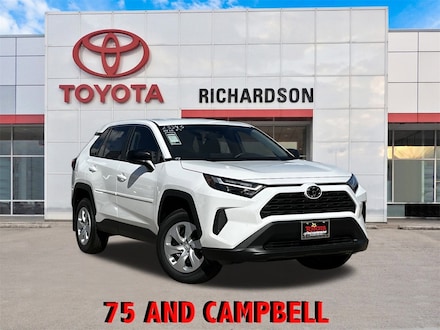 2025 Toyota RAV4 LE SUV