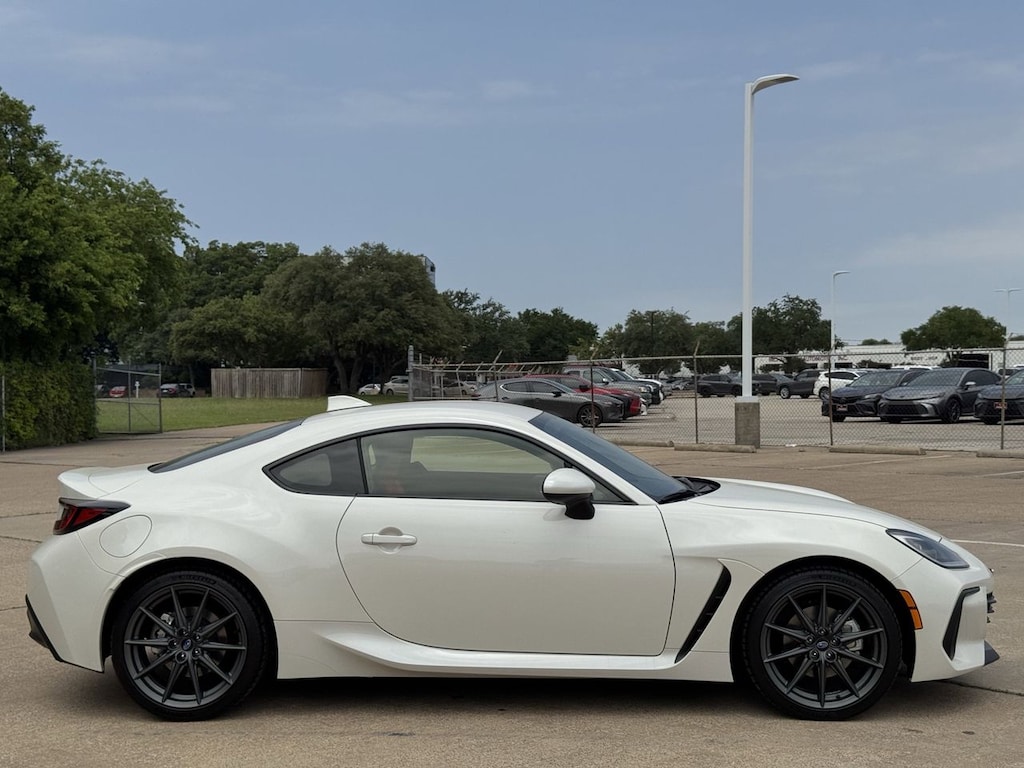 Used 2025 Subaru BRZ Limited /Hard to Find CAR w/Red/Black Interior Des Coupe