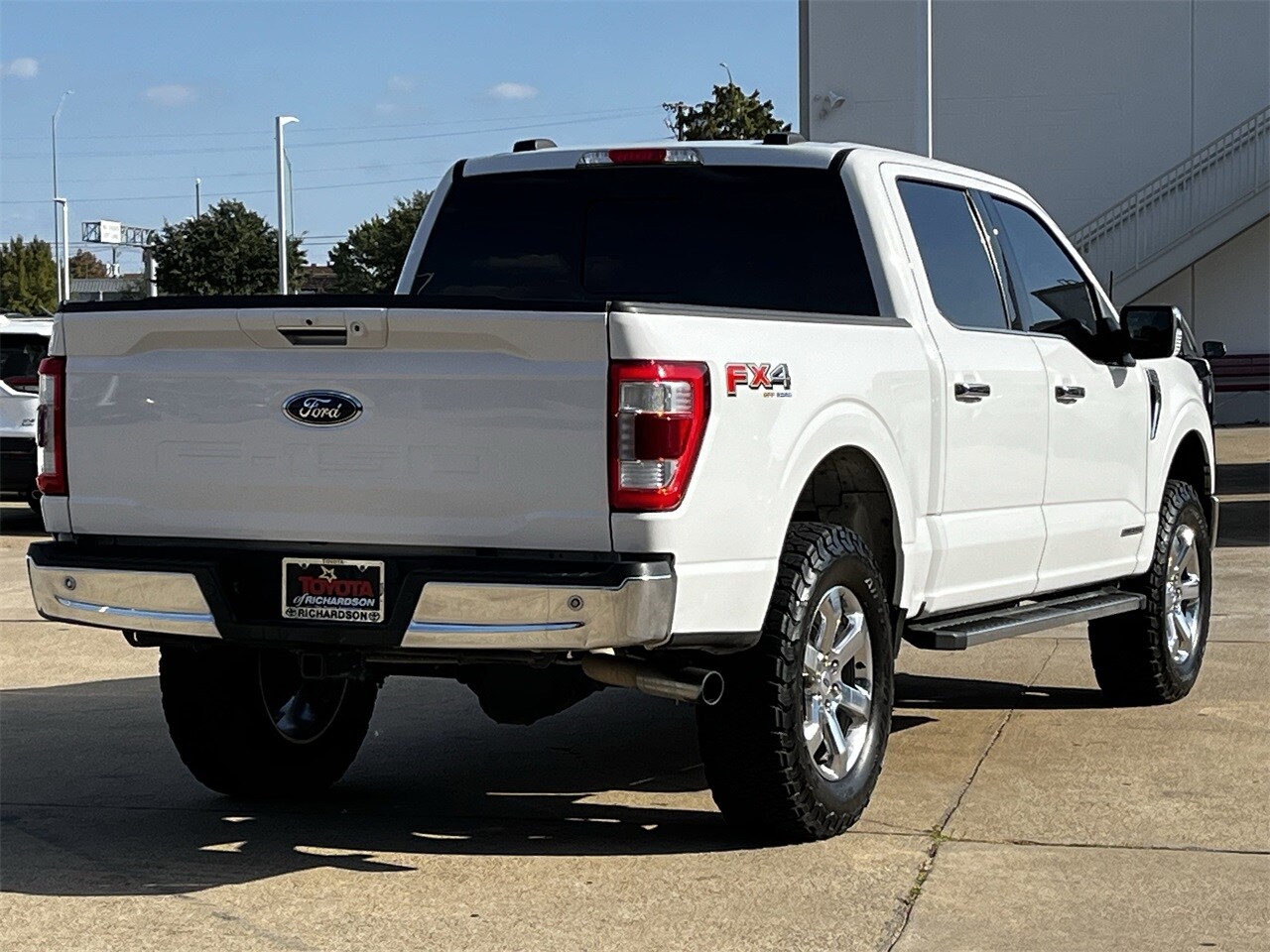 2021 Ford F-150 Lariat FX4 photo 4
