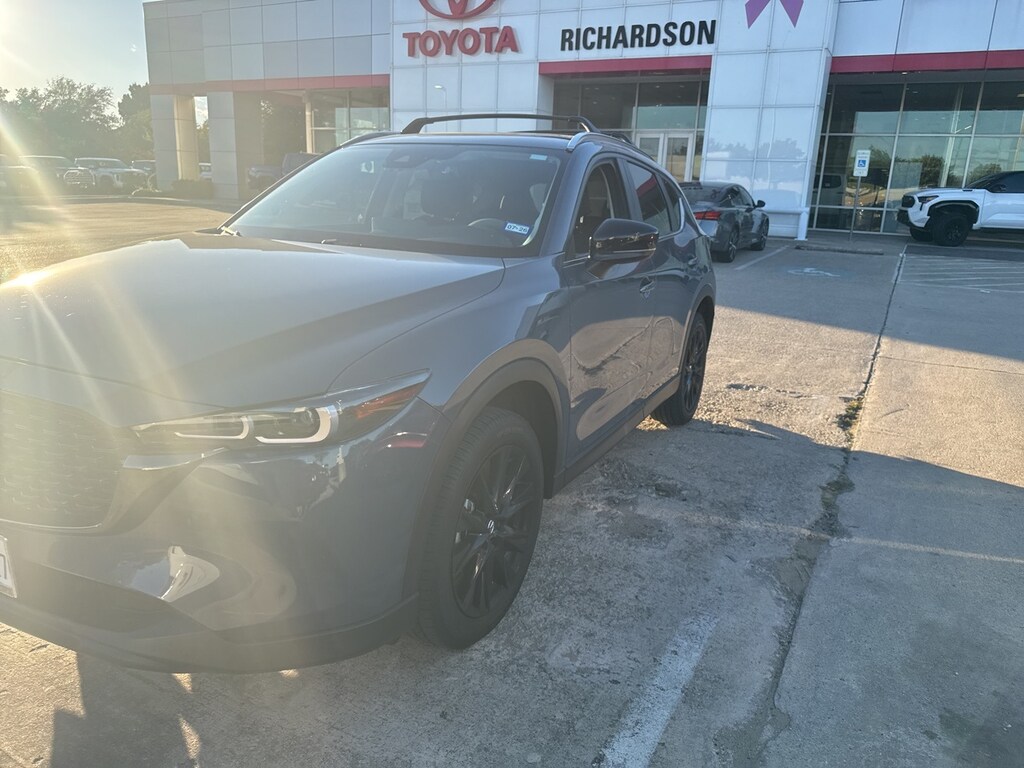 Used 2024 Mazda CX-5 2.5 S Carbon Edition w/Sunroof/Leather/19-in Alloy SUV