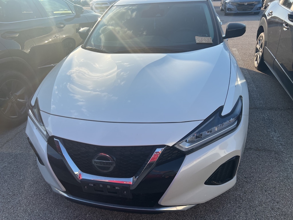 Used 2020 Nissan Maxima 3.5 S w/18-in Machined Alloy Wheels Sedan