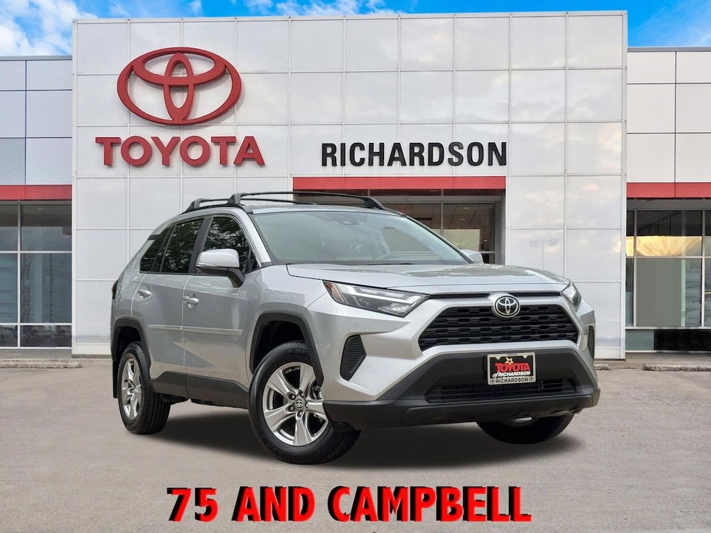 Used 2025 Toyota RAV4 XLE w/Convenience Package/Smart key/Sunroof/17-in SUV