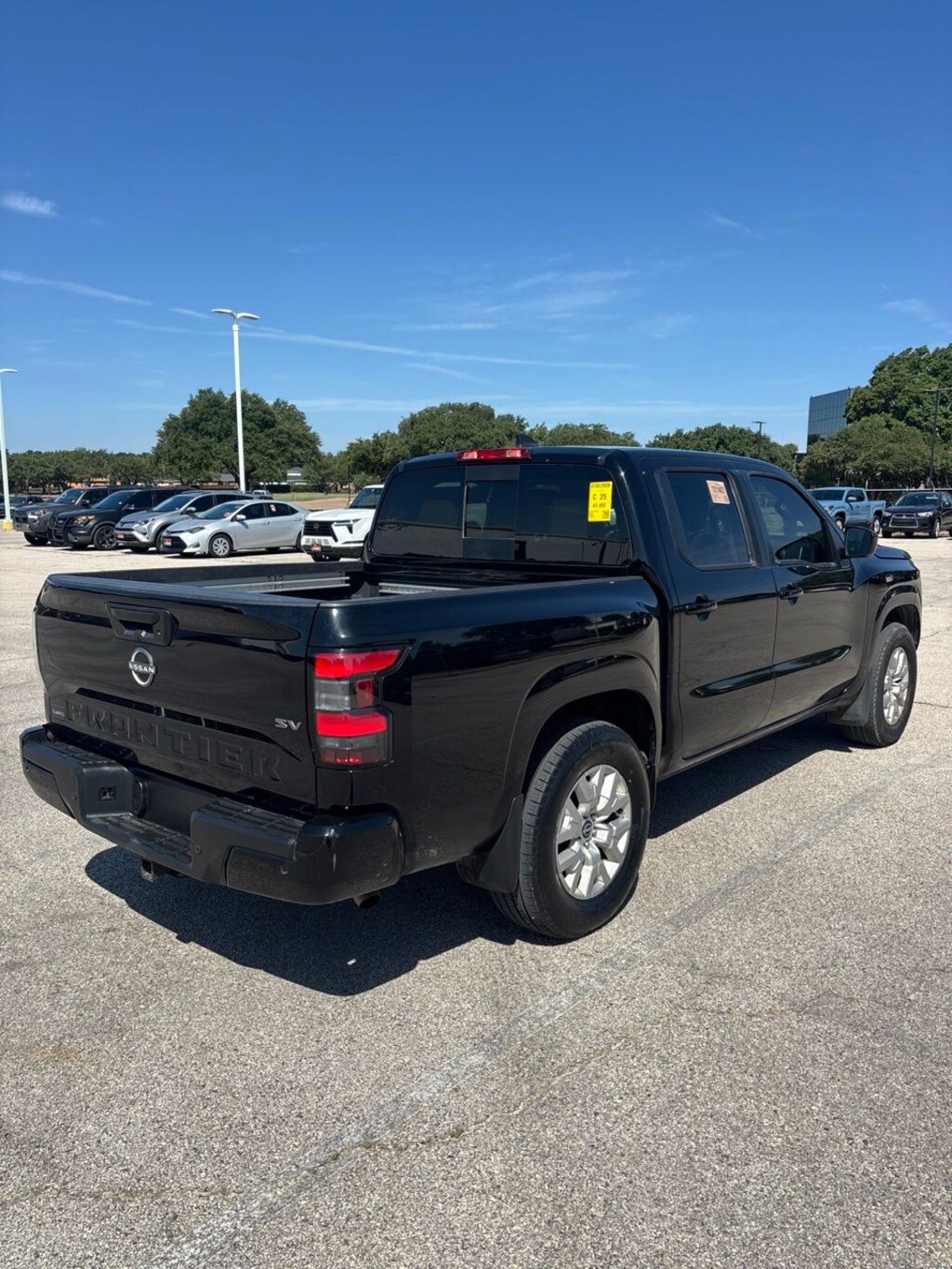Used 2024 Nissan Frontier SV w/Convenience & Tow Package Truck Crew Cab