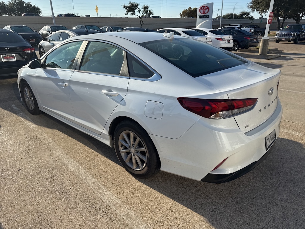 Used 2019 Hyundai Sonata SE w/16-Inch x 6.5J Aluminum Alloy Wheels Sedan