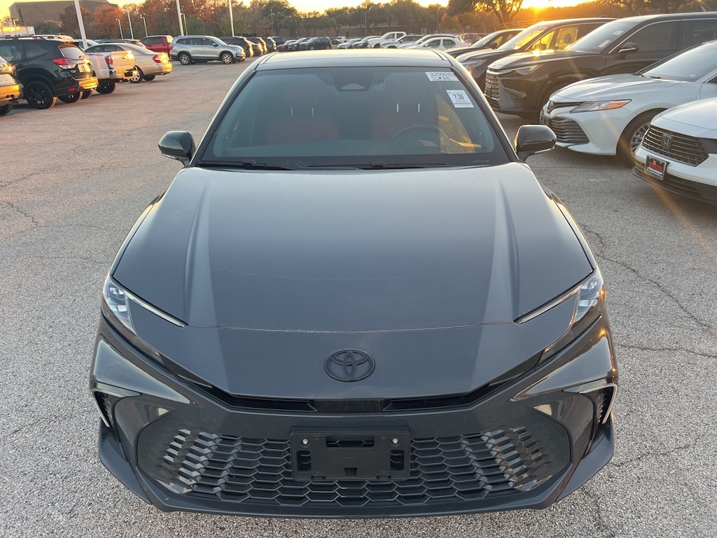 Used 2025 Toyota Camry XSE Premium w/Panoramic Glass Roof/Red Interior Sedan