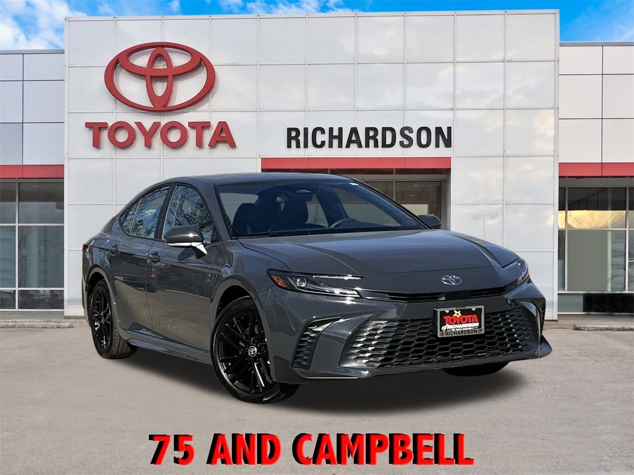 2025 Toyota Camry SE's photo