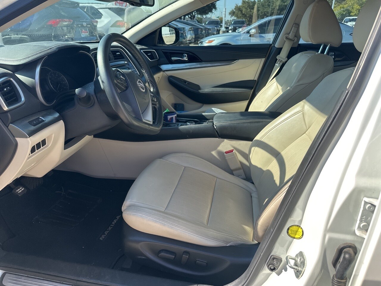 2023 Nissan Maxima SV photo 4