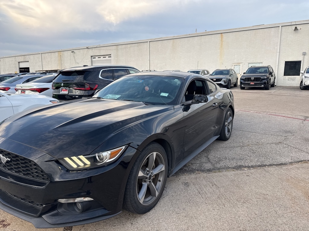 Used 2017 Ford Mustang Ecoboost w/18-in Magnetic Painted-Alloy Coupe