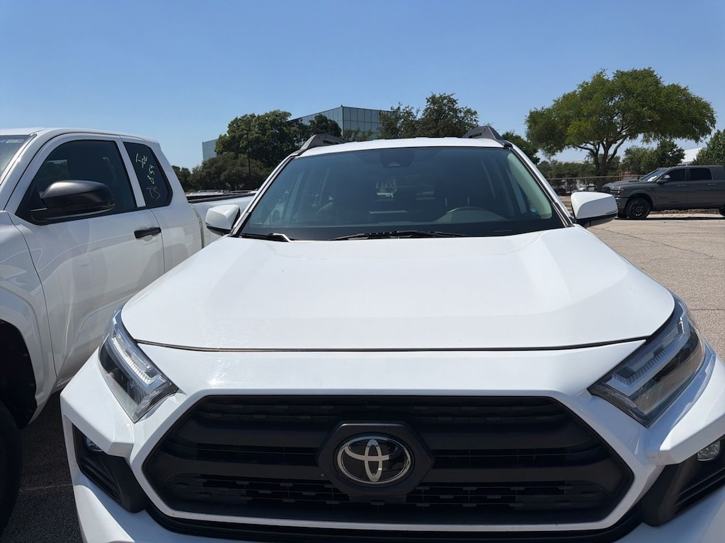 Used 2024 Toyota RAV4 Adventure w/ 19-Inch Split 5-Spoke Alloy Wheels SUV
