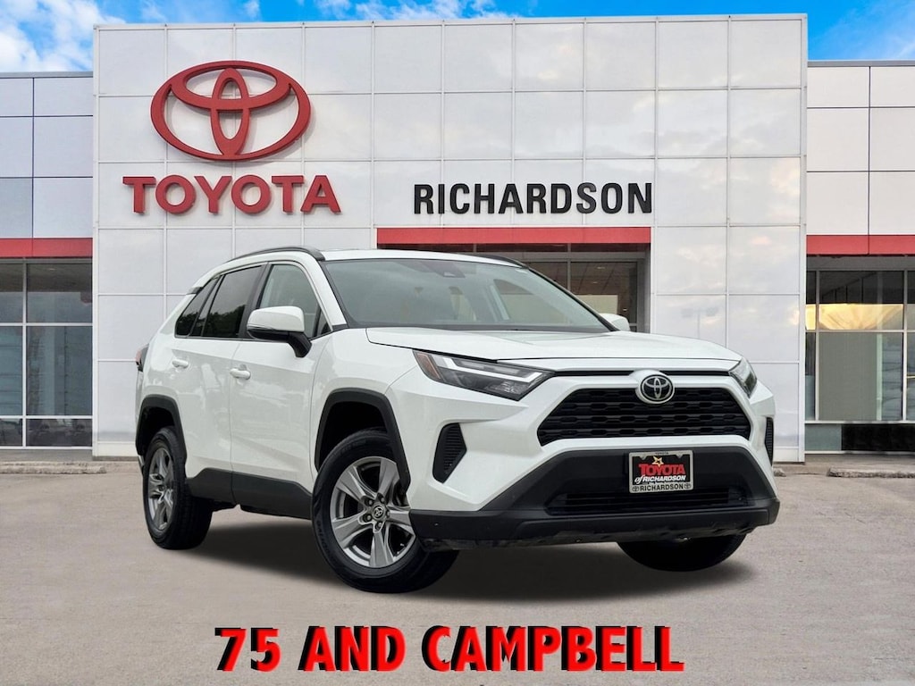 Used 2022 Toyota RAV4 XLE SUV