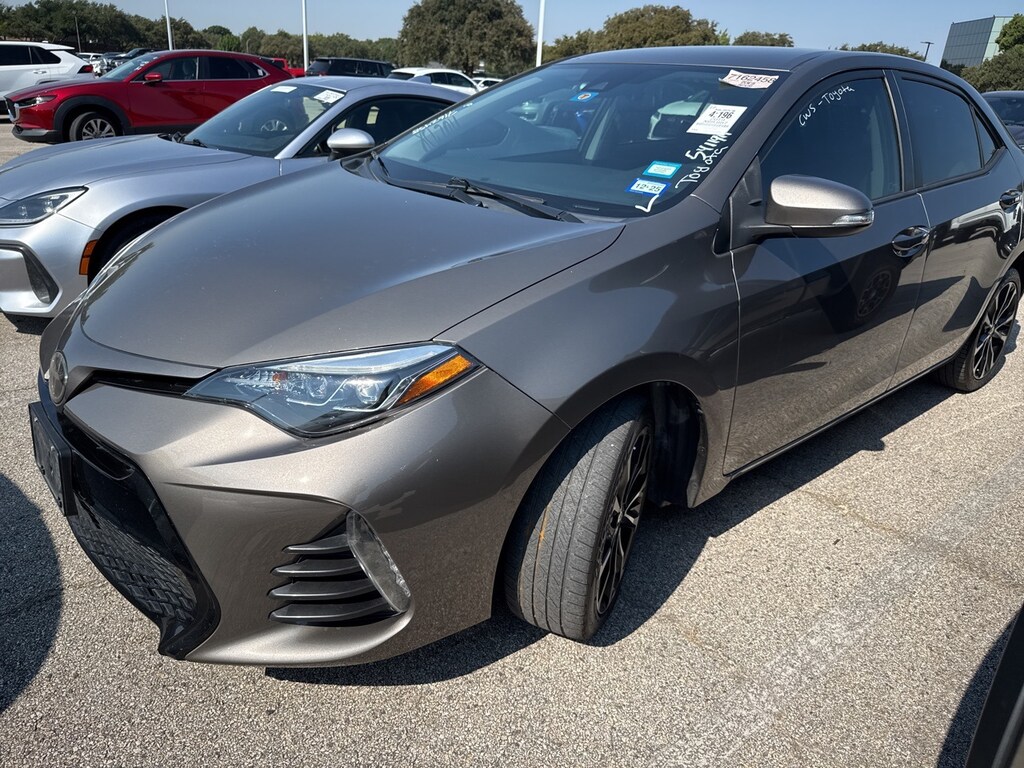 Used 2019 Toyota Corolla SE w/17-Inch Machined Alloy Wheels Sedan