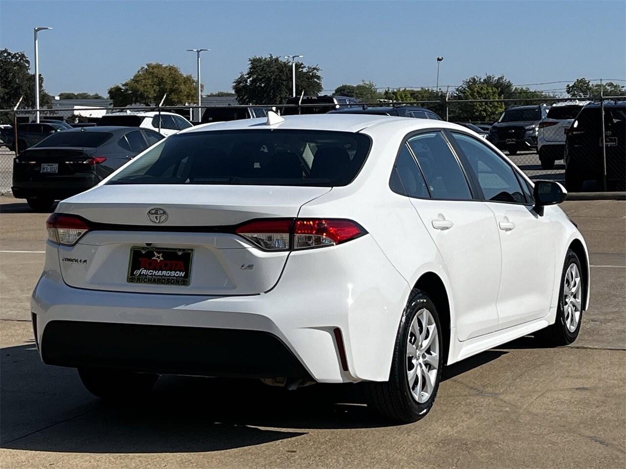 2024 Toyota Corolla LE photo 3