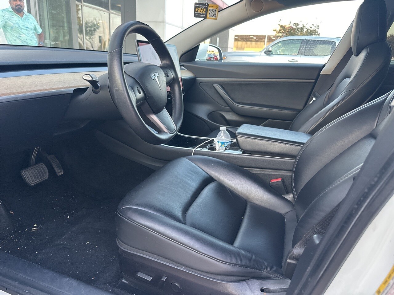 2020 Tesla Model 3 photo 3