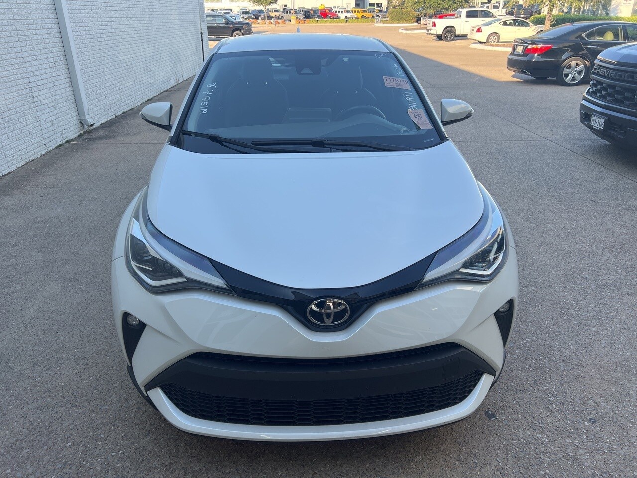 2022 Toyota C-HR Limited photo 2