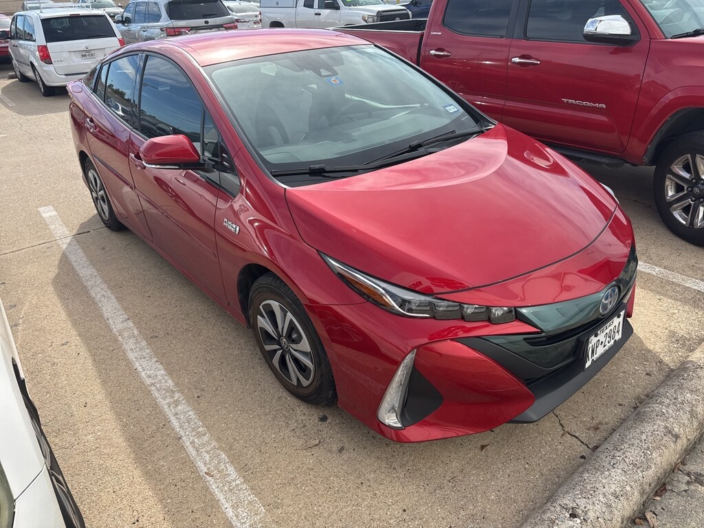 Used 2018 Toyota Prius Prime Plus w/Navigation/15-Inch x 6.5-in Aluminum Wheels Hatchback