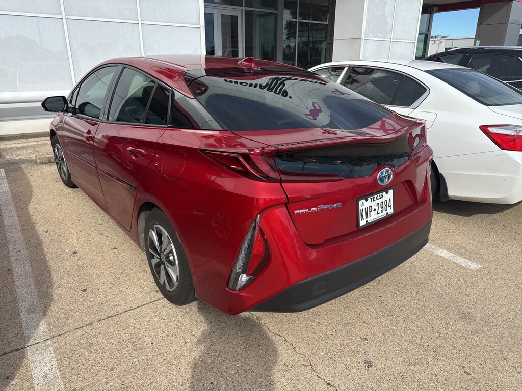 Used 2018 Toyota Prius Prime Plus w/Navigation/15-Inch x 6.5-in Aluminum Wheels Hatchback