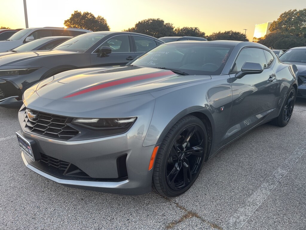 Used 2020 Chevrolet Camaro 1LT w/Technology Package/Red Leather Coupe
