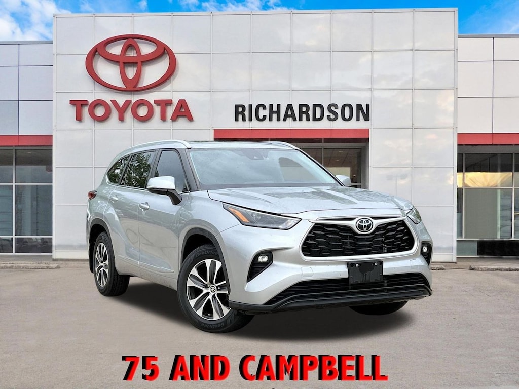 Used 2023 Toyota Highlander XLE SUV