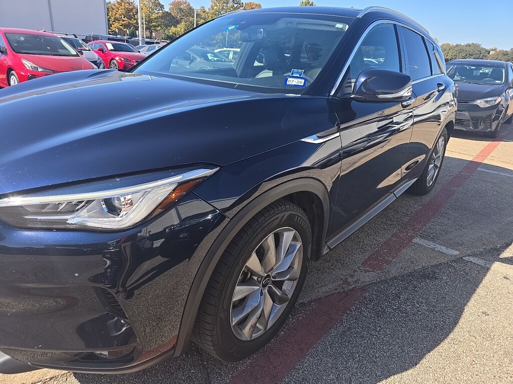 Used 2021 INFINITI QX50 Luxe w/Moonroof/Leather/10-in Alloy Wheels SUV