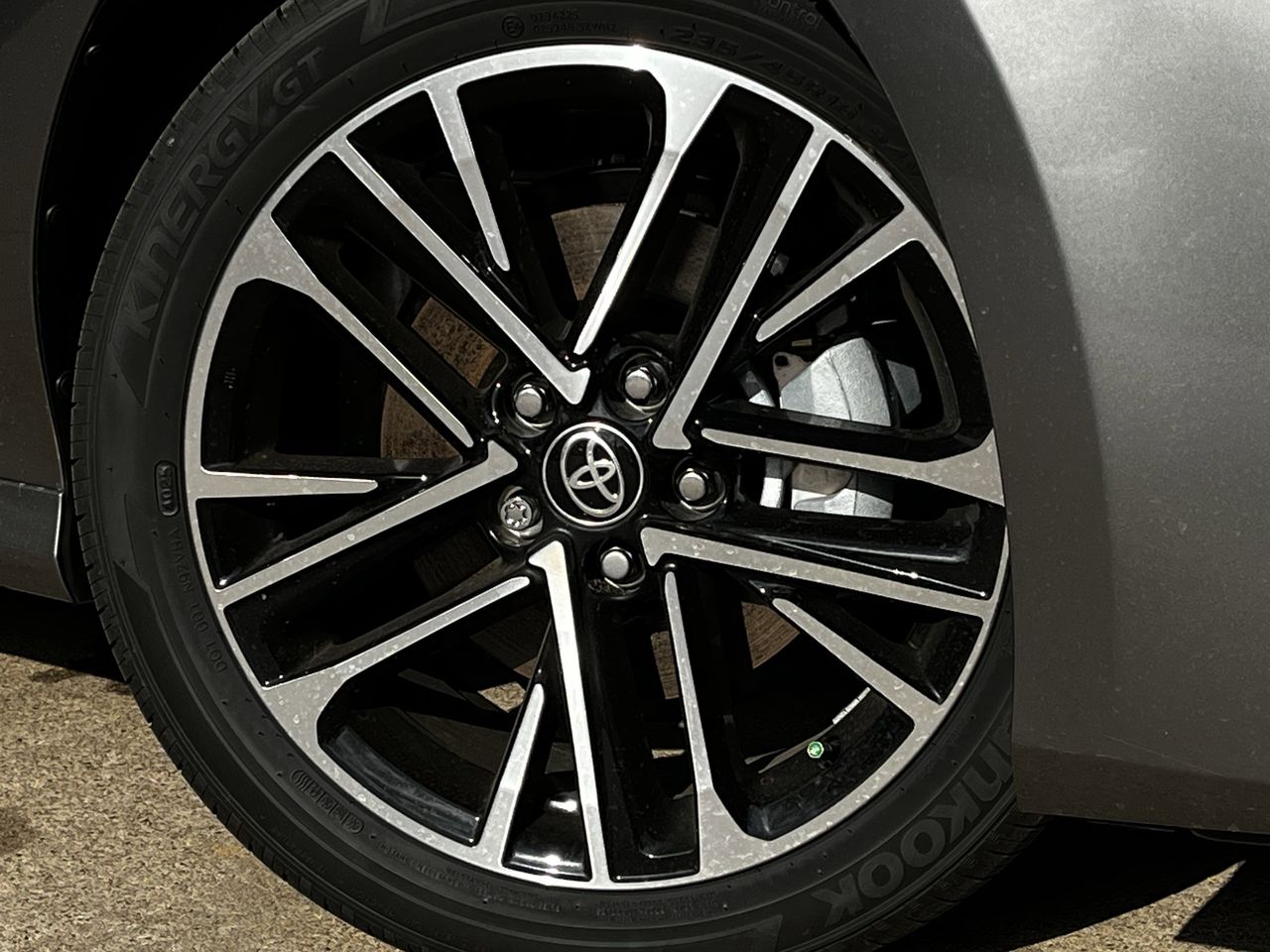 2026 Toyota Camry XLE - Photo 25