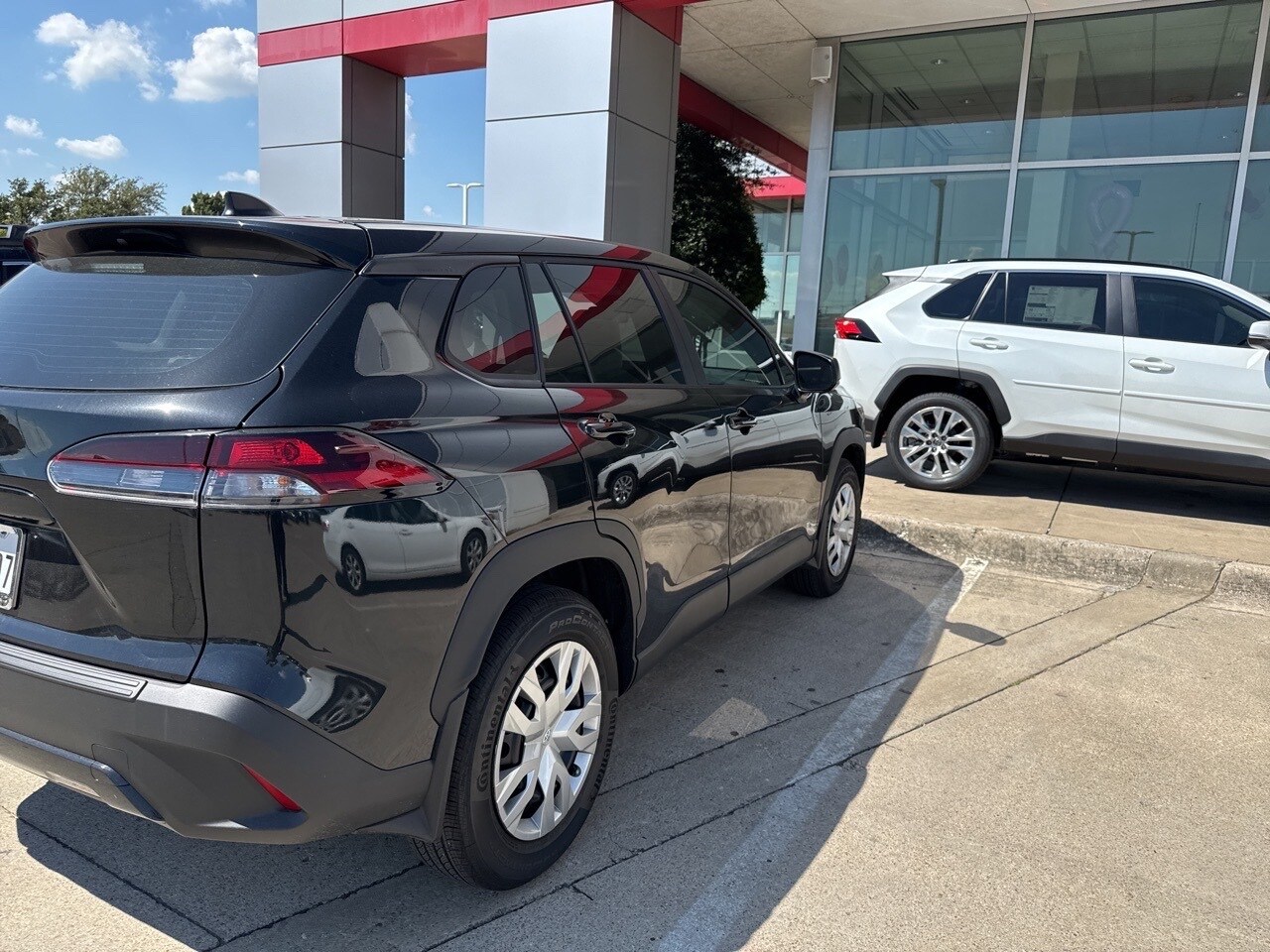 2026 Toyota Corolla Cross L photo 4