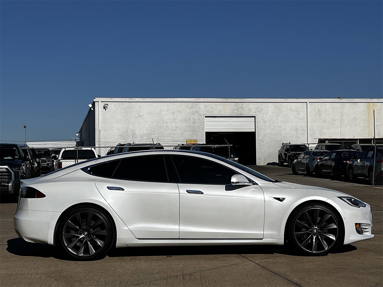 2020 Tesla Model S Long Range Plus photo 3