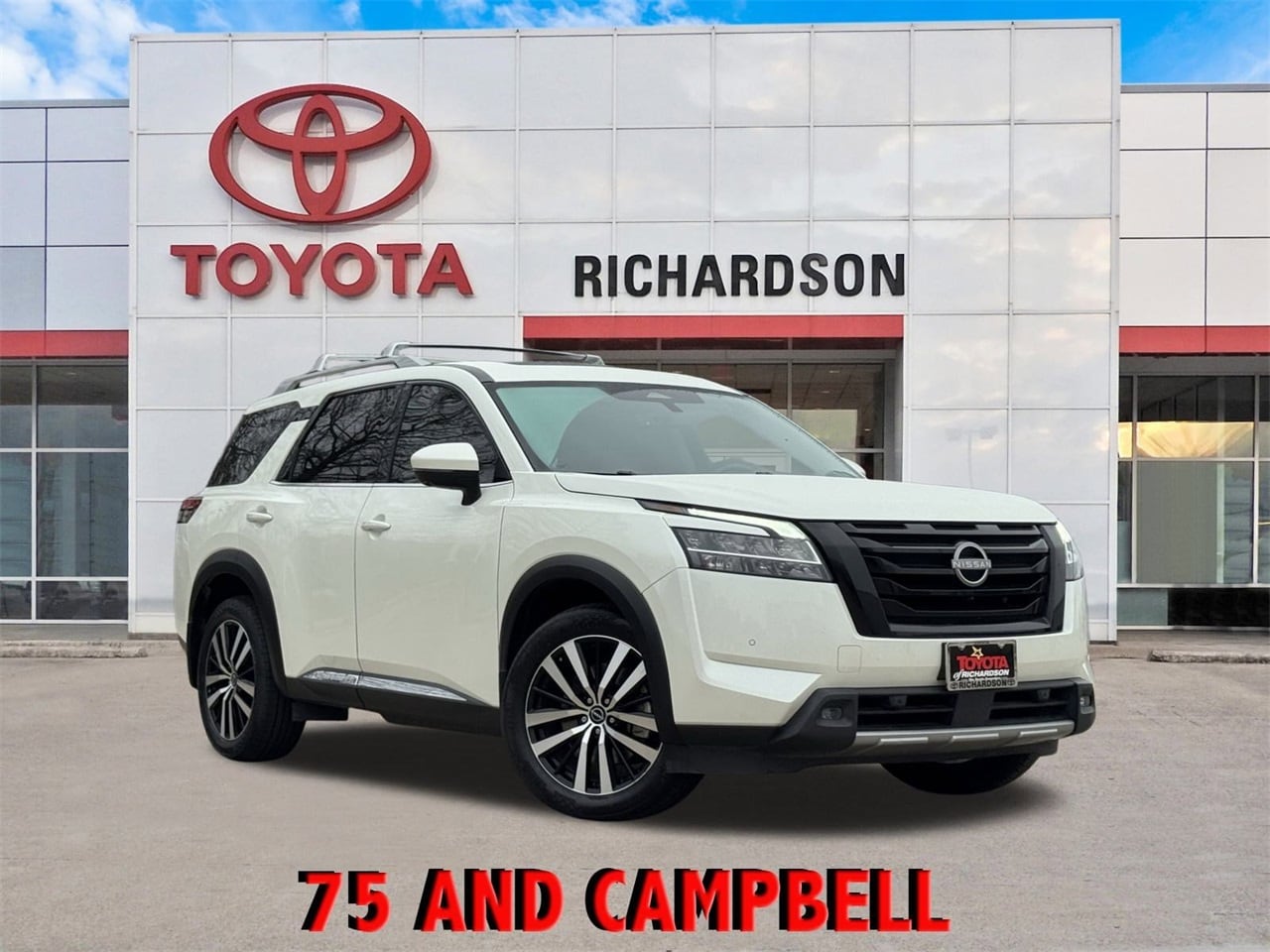 2023 Nissan Pathfinder Platinum