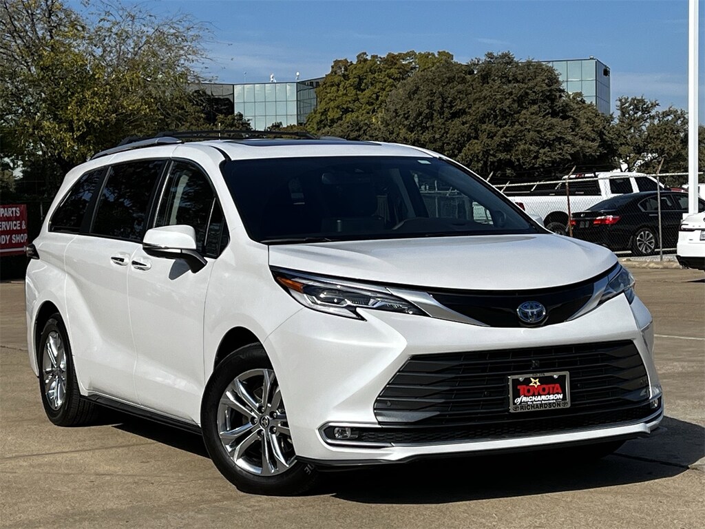 Used 2023 Toyota Sienna Platinum 7 Passenger Van Passenger Van