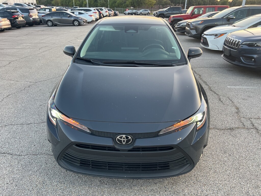 Used 2024 Toyota Corolla LE w/8-in Toyota Audio Multimedia Sedan