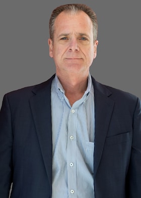 Staff member Michael Myer from ID_39ac47e5fe96