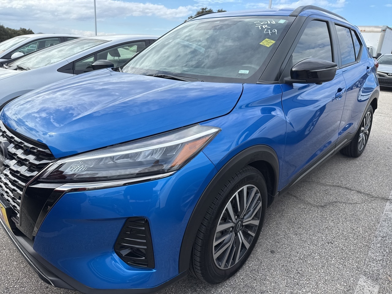 2024 Nissan Kicks SR