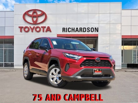 2025 Toyota RAV4 LE SUV