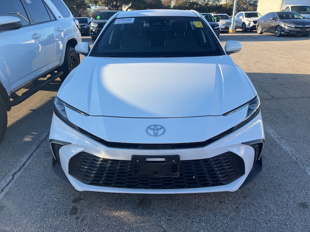 Used 2025 Toyota Camry SE Sedan