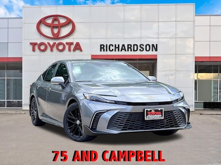 2026 Toyota Camry SE Sedan