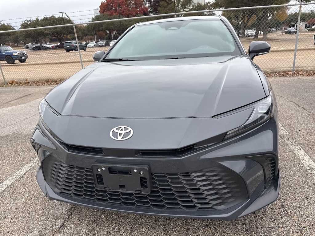 Used 2025 Toyota Camry SE Sedan