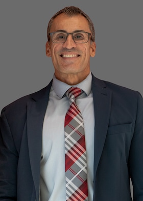 Staff member Hector Santigao from ID_39ac47e5fe96
