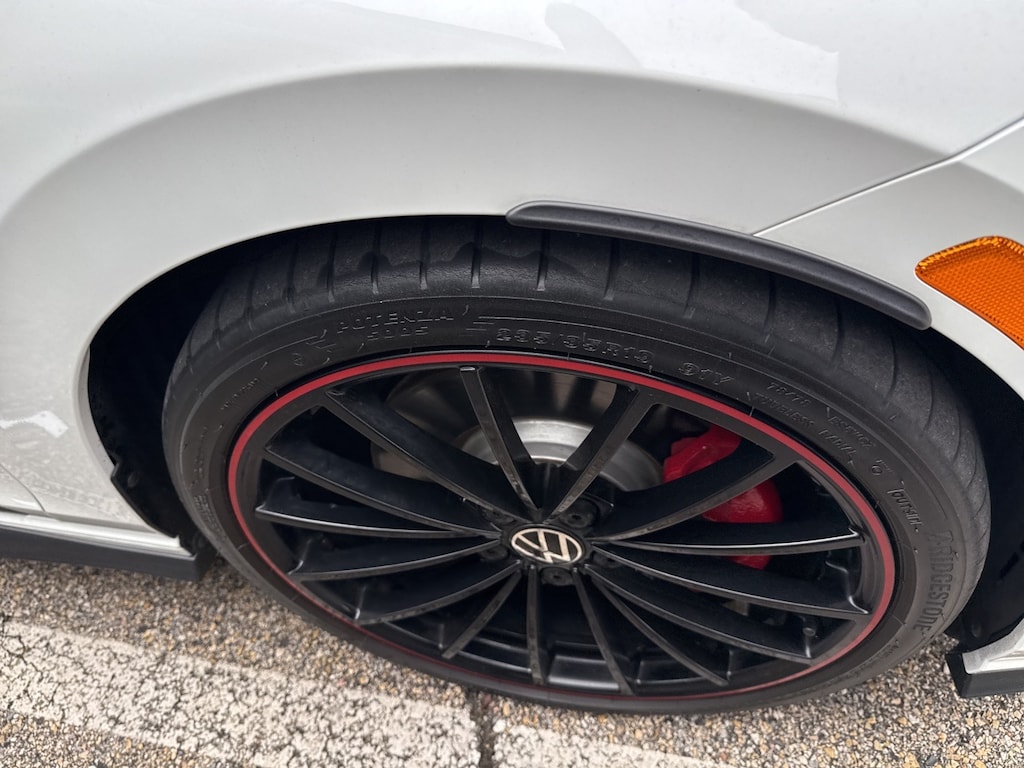 Used 2023 Volkswagen Golf GTI 2.0T 40th Anniversary Edition w/19-in Black Alloy Hatchback