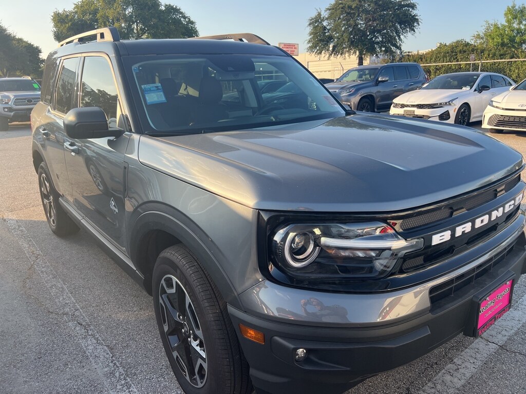 Used 2024 Ford Bronco Sport Outer Banks w/18 Ebony Black-Painted Alloy SUV