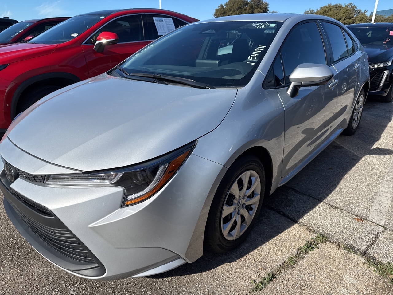 2024 Toyota Corolla LE's photo