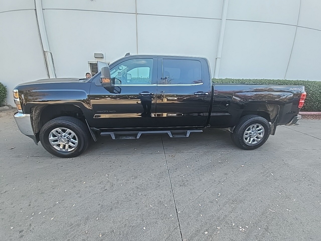 2017 Chevrolet Silverado 2500HD LTZ photo 3