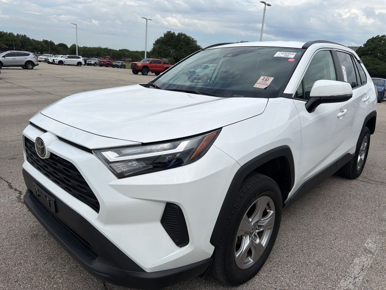 2025 Toyota RAV4's photo