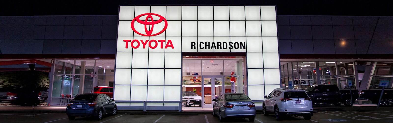 Richardson Toyota Dealership New & Used Cars in Richardson, near