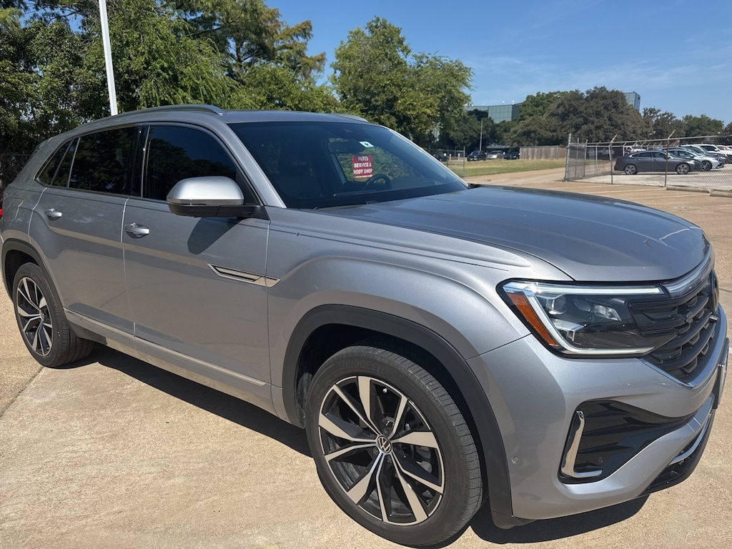 Used 2024 Volkswagen Atlas Cross Sport 2.0T SEL Premium R-Line 4motion SUV