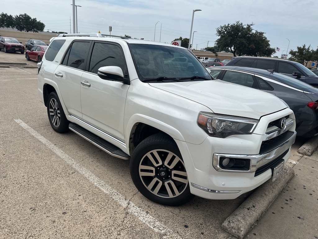 Used 2018 Toyota 4Runner Limited w/3rd-Row Leather-Trimmed Seats SUV