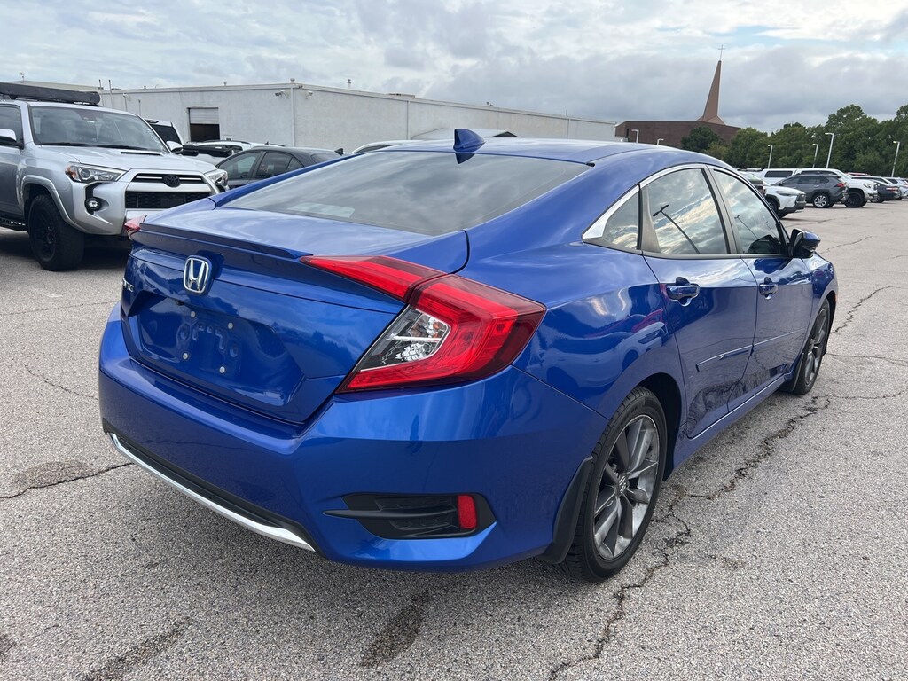Used 2019 Honda Civic EX w/Power Moonroof/17-in Alloy Wheels Sedan